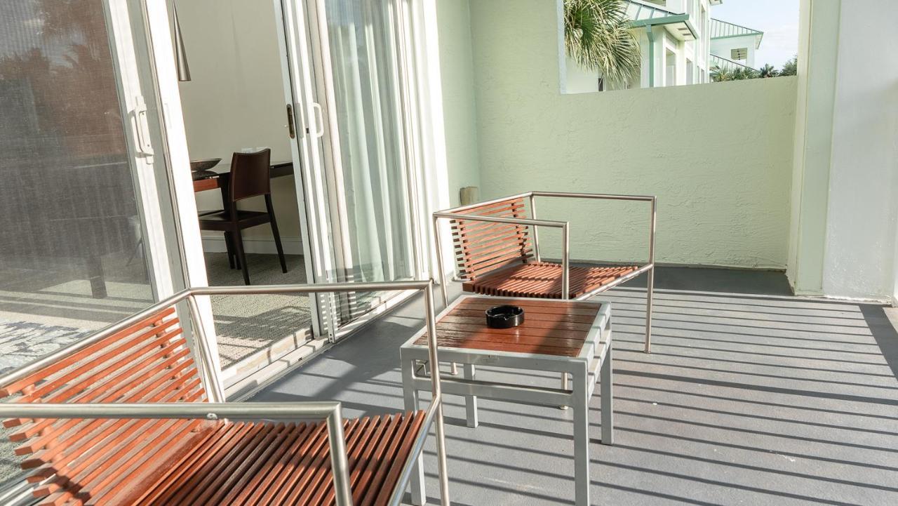 אפרטהוטל מיאמי Modern Private Studio - King Bed, Jacuzzi, Balcony And Pool מראה חיצוני תמונה